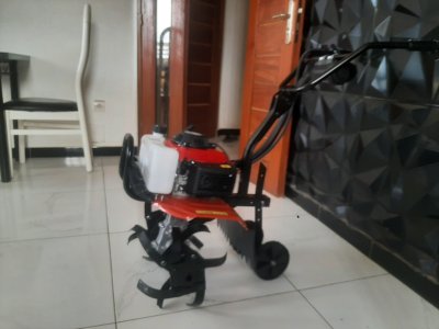 A vendre Motoculteur 9cv à Dakar - 350 000 Fcfa